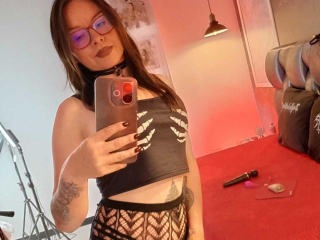 EvangelineJones - Live porn &amp; sex cam - 25290365