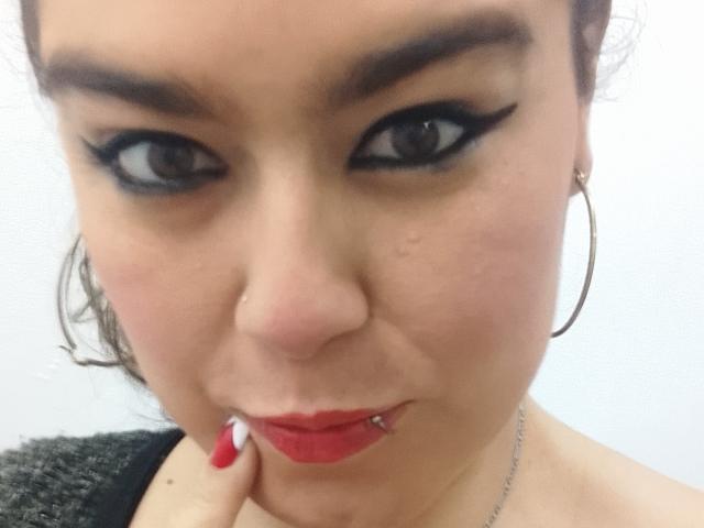 TaylorNova - פורנו בשידור חי ומצלמת סקס - 25292233