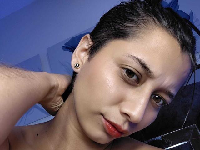 GalaSquirt - Live porn &amp; sex cam - 25293873