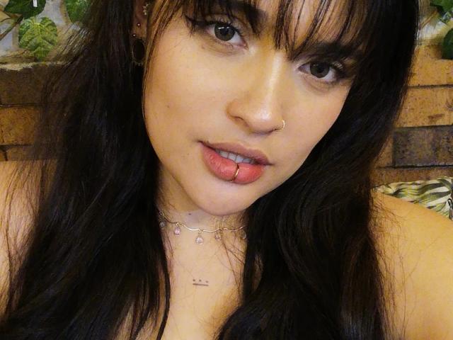 AgathaK - сексуальная веб-камера в реальном времени - 25297089