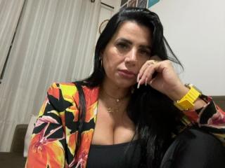 YasminLuna - Camera khiêu dâm &amp; quyến rũ trực tiếp - 25300125