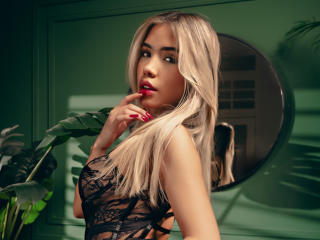 ChristieGarci - Live porn &amp; sex cam - 25300397