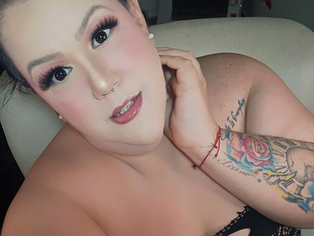 GiannaMorrys - Live porn &amp; sex cam - 25302481