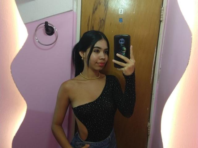 EmaGarces - Live sex cam - 25302541