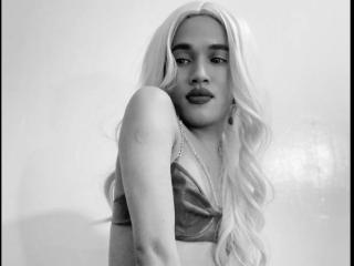 ArianaGrey - Live porn &amp; sex cam - 25305929