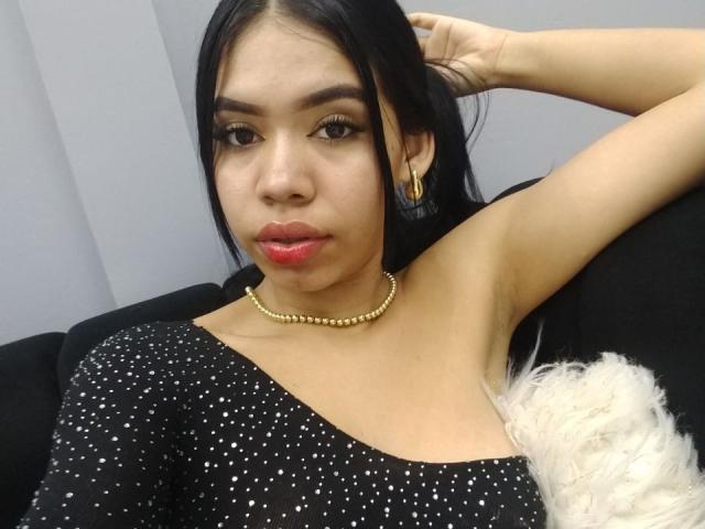 EmaGarces - Live sex cam - 25309161