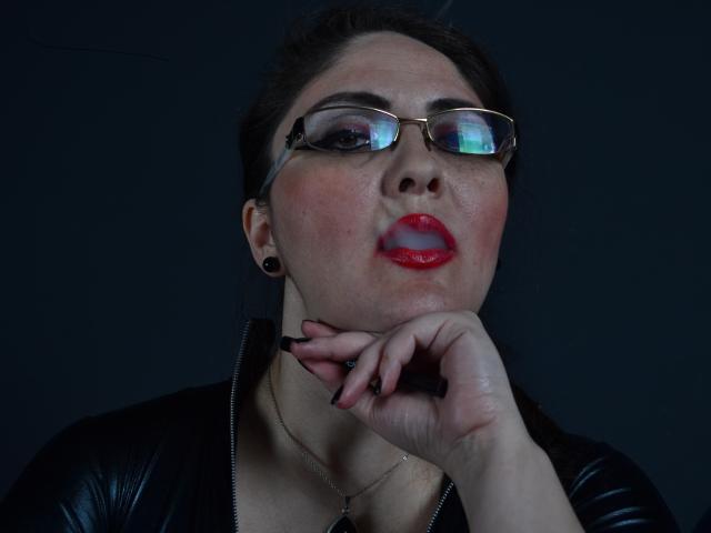 LadyDominaX - Show live hot with a full figured Dominatrix 