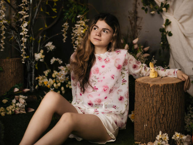 TinaRedly - Camera khiêu dâm &amp; quyến rũ trực tiếp - 25312617