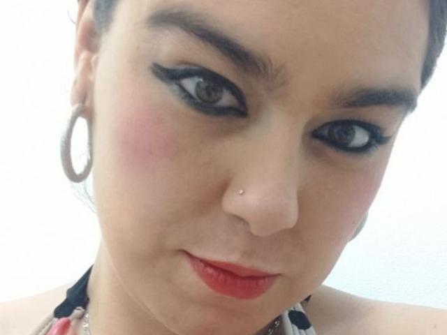 TaylorNova - Live Sex Cam - 25313185