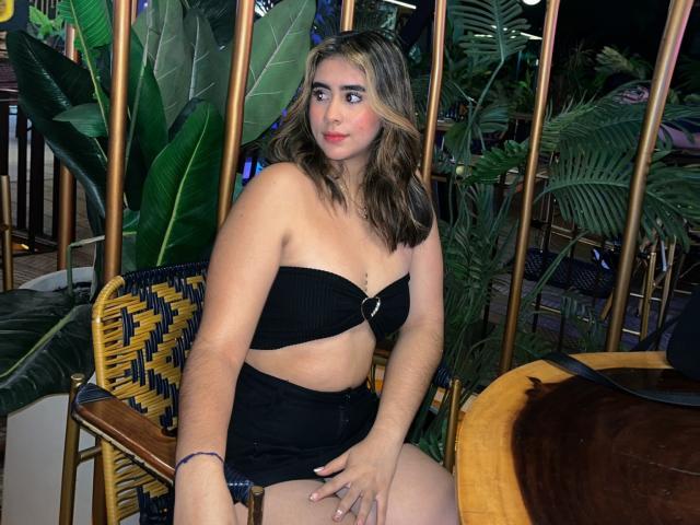 OlivaStellas - ライブポルノ&amp;セックスカム - 25314465