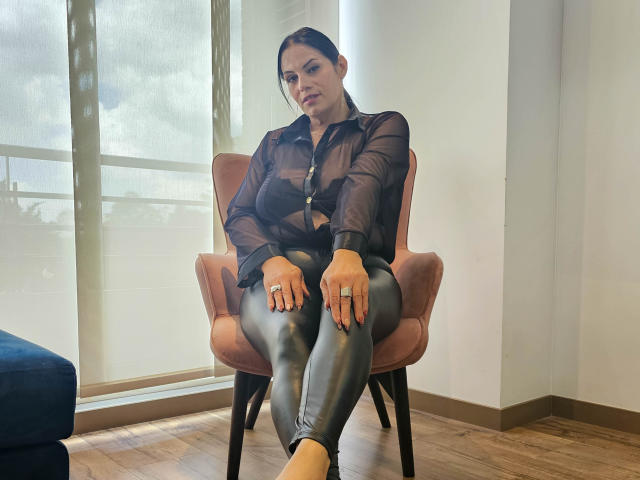 LizaRussell - Live porn &amp; sex cam - 25317045