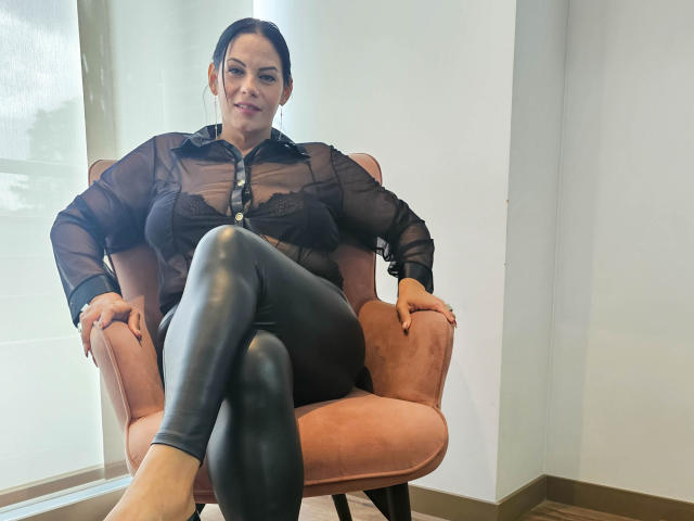 LizaRussell - Live porn &amp; sex cam - 25317053