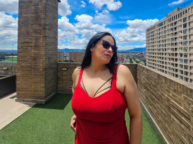 LizaRussell - Élő pornó és szexkamera - 25317273