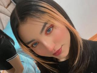 TifanyYivez - Live porn &amp; sex cam - 25320817