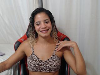 MelissaFlorbr - Sexe cam en vivo - 25321285