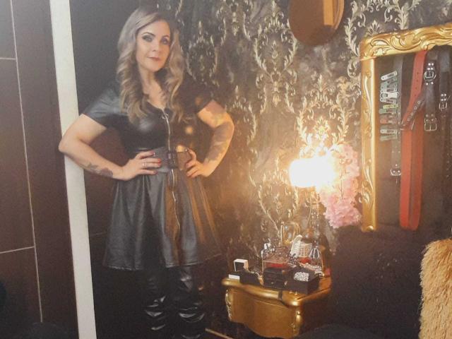 VictoriiaGray - Live porn &amp; sex cam - 25322349