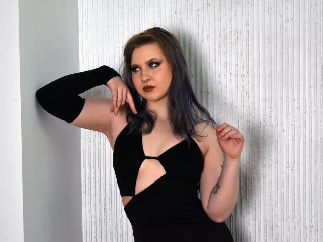 UrsulaAnderson - Sexe cam en vivo - 25323661