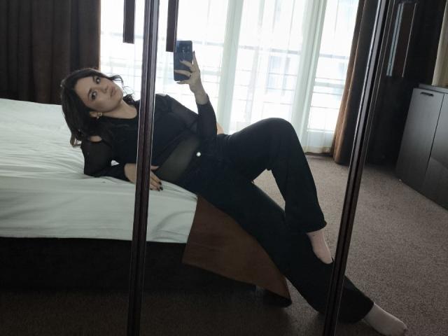 Dreia - Porno na żywo i seks kamera - 25323809