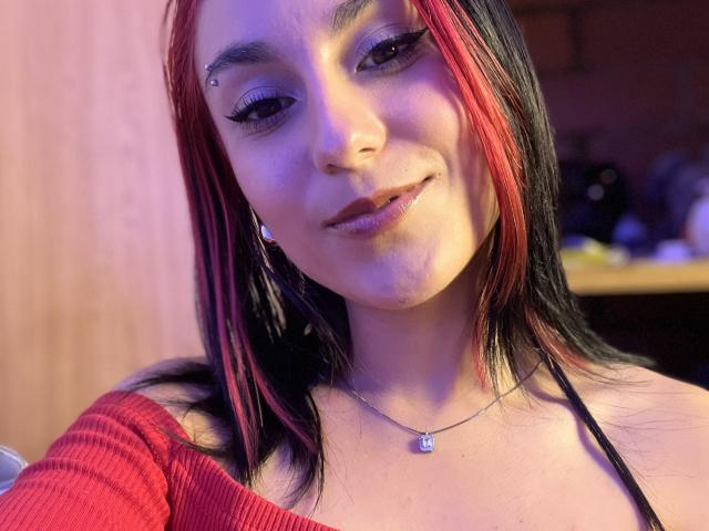 AmyStreetwise69 - Live porn &amp; sex cam - 25325409