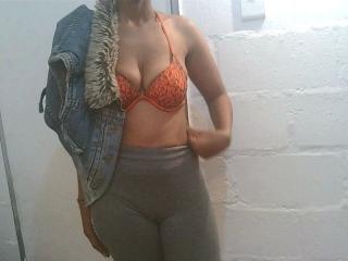 sexytinny-hot - Live porn &amp; sex cam - 25325477