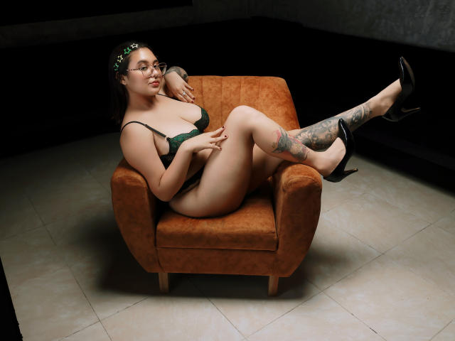 AriaReed - Live Sex Cam - 25326533