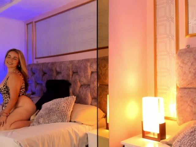 ManuelaMature - Live porn &amp; sex cam - 25330689