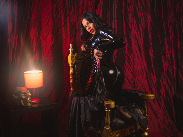 LindaFrancoo - сексуальная веб-камера в реальном времени - 25331409