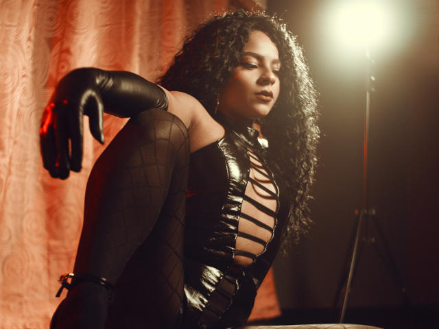 LindaFrancoo - Live porn &amp; sex cam - 25331465