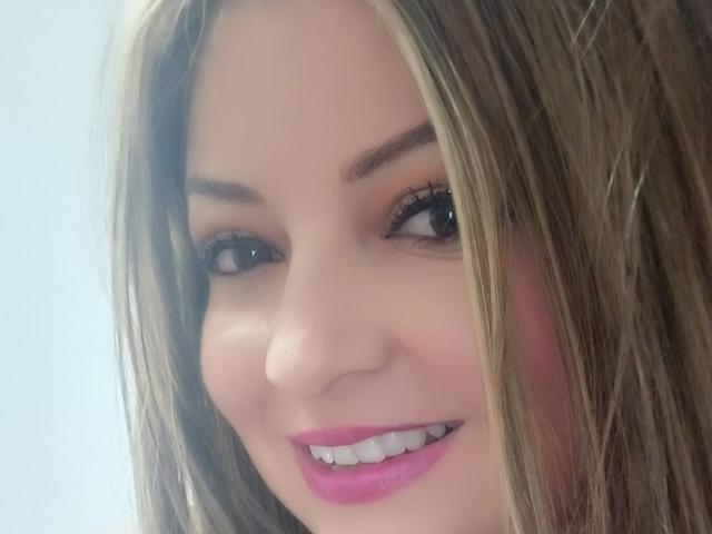 NatalyHami - Porno na żywo i seks kamera - 25332273