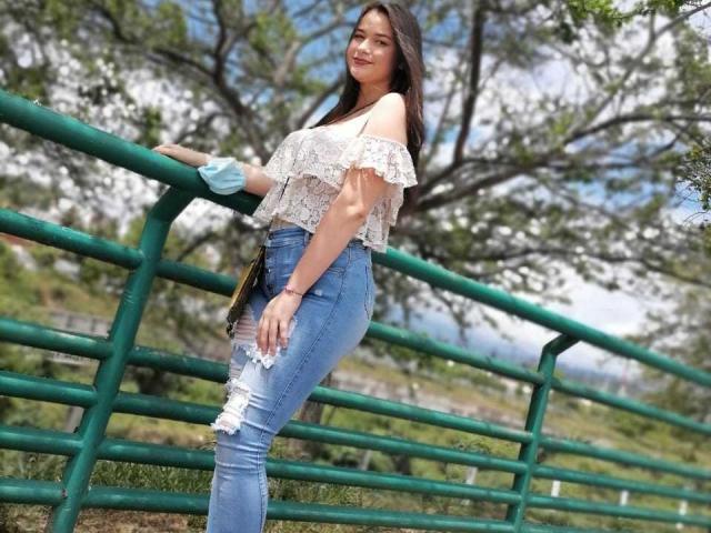 IsaLoverX - Live porn &amp; sex cam - 25335733