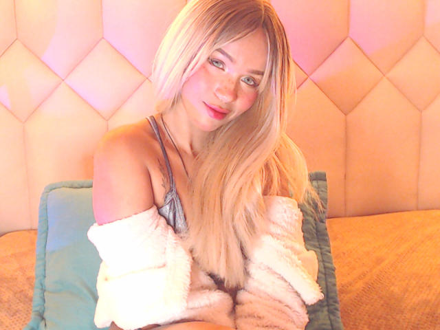 TessaMoretti - Live porn &amp; sex cam - 25337017