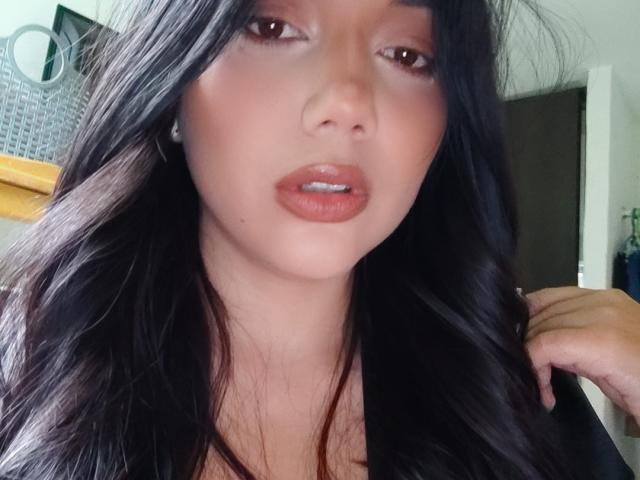 SquirtingCouple - Porno na żywo i seks kamera - 25338137