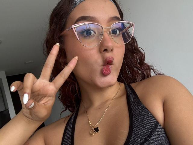 SofiaBrowm - Live Sex Cam - 25340949