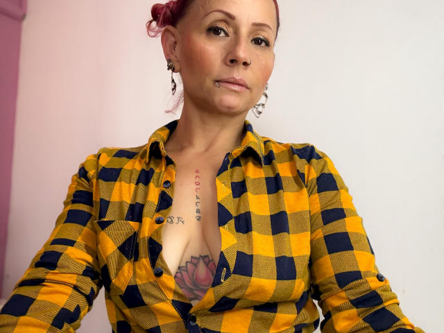 GiselleDunn - Camera khiêu dâm &amp; quyến rũ trực tiếp - 25341085