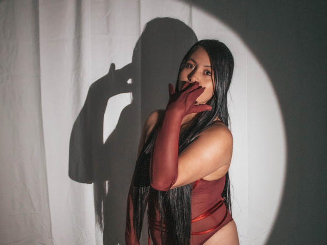 EmilySavage - Camera khiêu dâm &amp; quyến rũ trực tiếp - 25341105