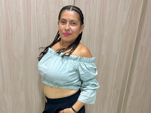 LucianaMontiel - Live porn &amp; sex cam - 25344853