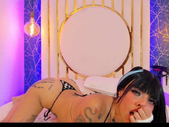 SamanthaAdele - Live porn &amp; sex cam - 25351813