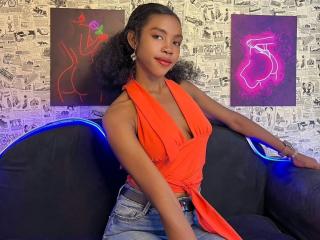 MelandaLaCoquine - Sexe cam en vivo - 25352217