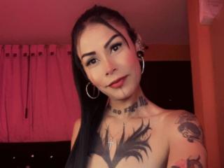 AndreaBlackwood - Sexe cam en vivo - 25358053
