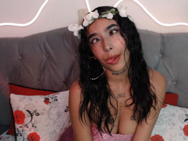 MaddyParker - Live porn &amp; sex cam - 25360761