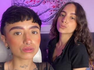 RileyAndAlexa - Live porn &amp; sex cam - 25364761