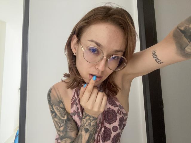 SarahRousen - Live sexe cam - 25367497