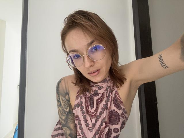 LyssaRou - Live porn &amp; sex cam - 25367545