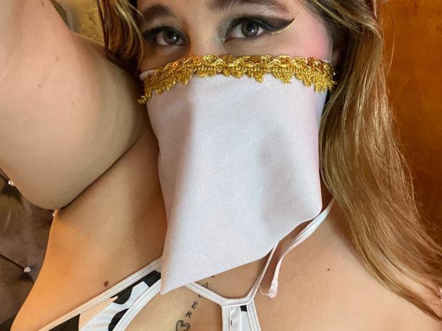SalmaAzaman - Live porn &amp; sex cam - 25367869