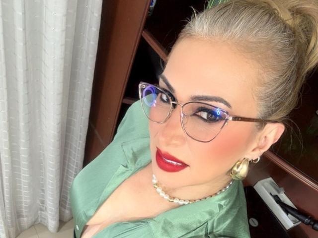 MisseScarleth - Live porn &amp; sex cam - 25370981