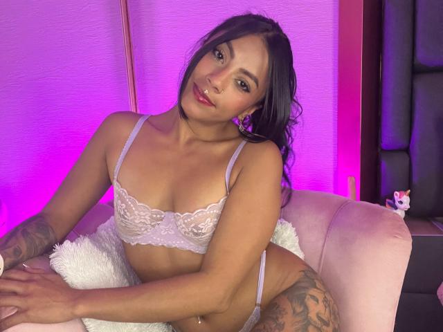 Amberv - Live sex cam - 25372093