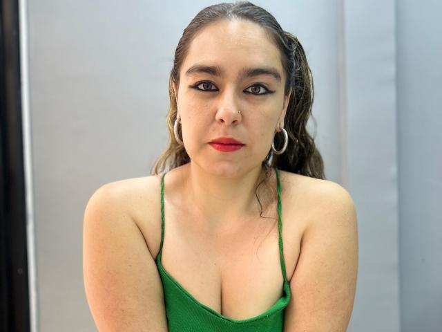 TaylorNova - Sexe cam en vivo - 25375313