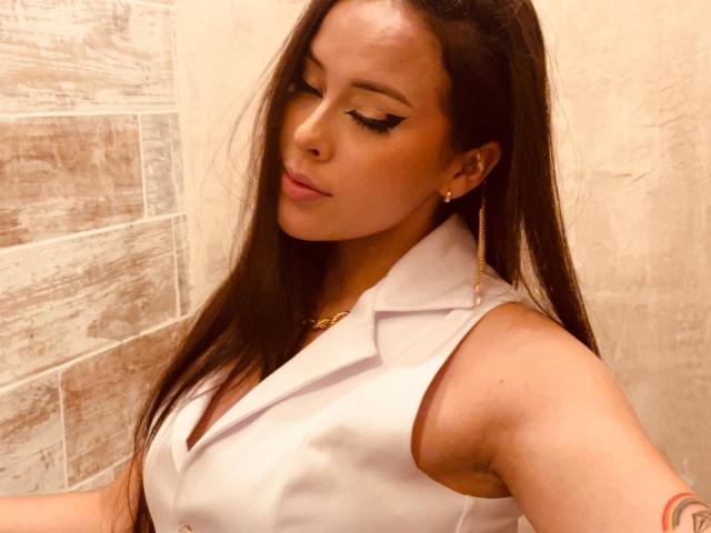 AlisonTatcher - Live sexe cam - 25378345