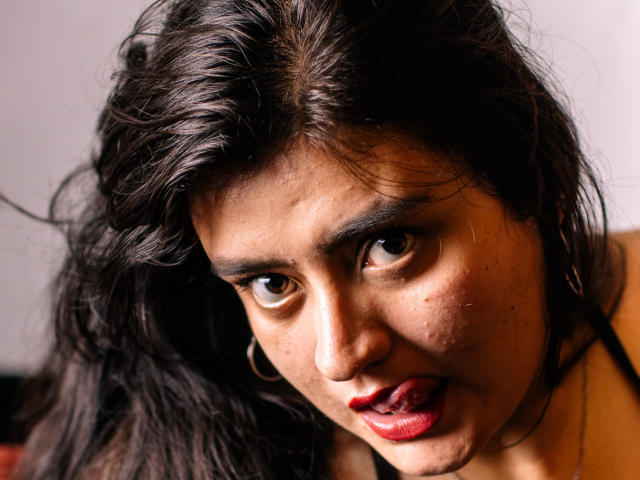 ZoeThoms - Porno na żywo i seks kamera - 25383485