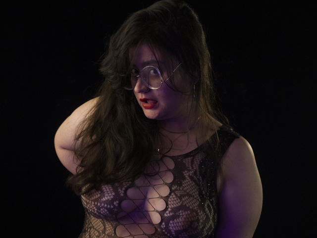 ZoeThoms - Élő pornó és szexkamera - 25383949